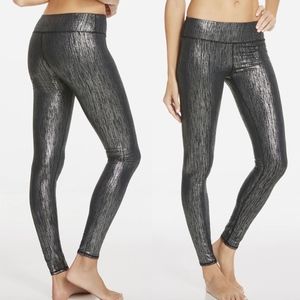 Fabletics PowerHold ® legging silver icicle print